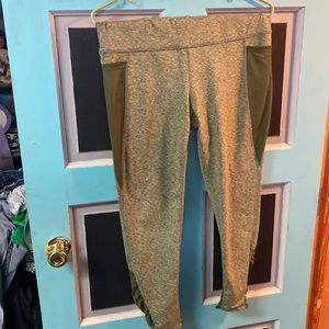 Xersion 7/8 Ankle Legging Olive Green L